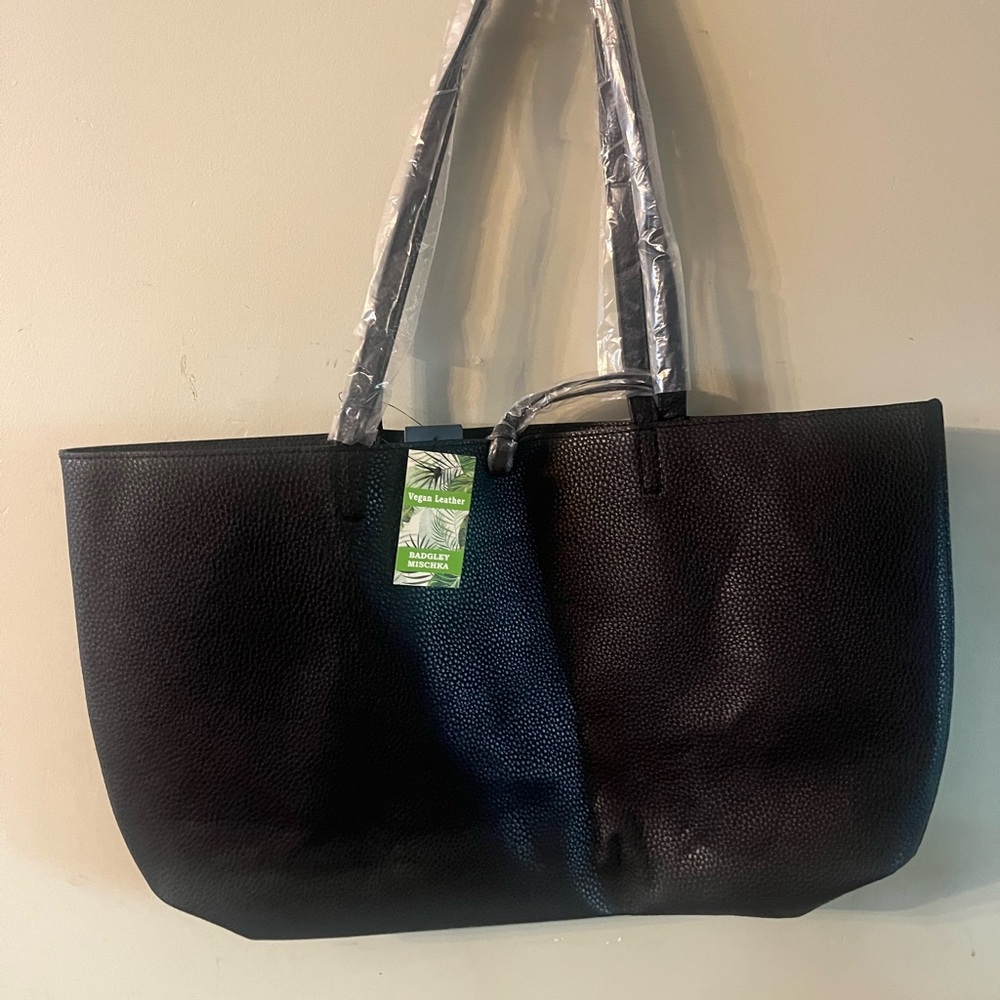 Badgley Mischka Tote  bag